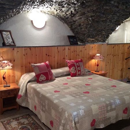 B&B La Vieille Meison De Pappa Sarre Екстер'єр фото